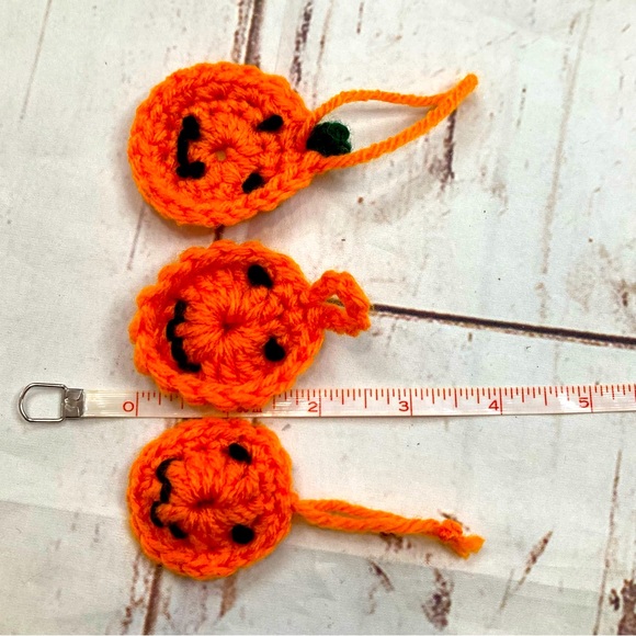 Hand Knit Halloween Ornaments Decorations - Picture 10 of 10